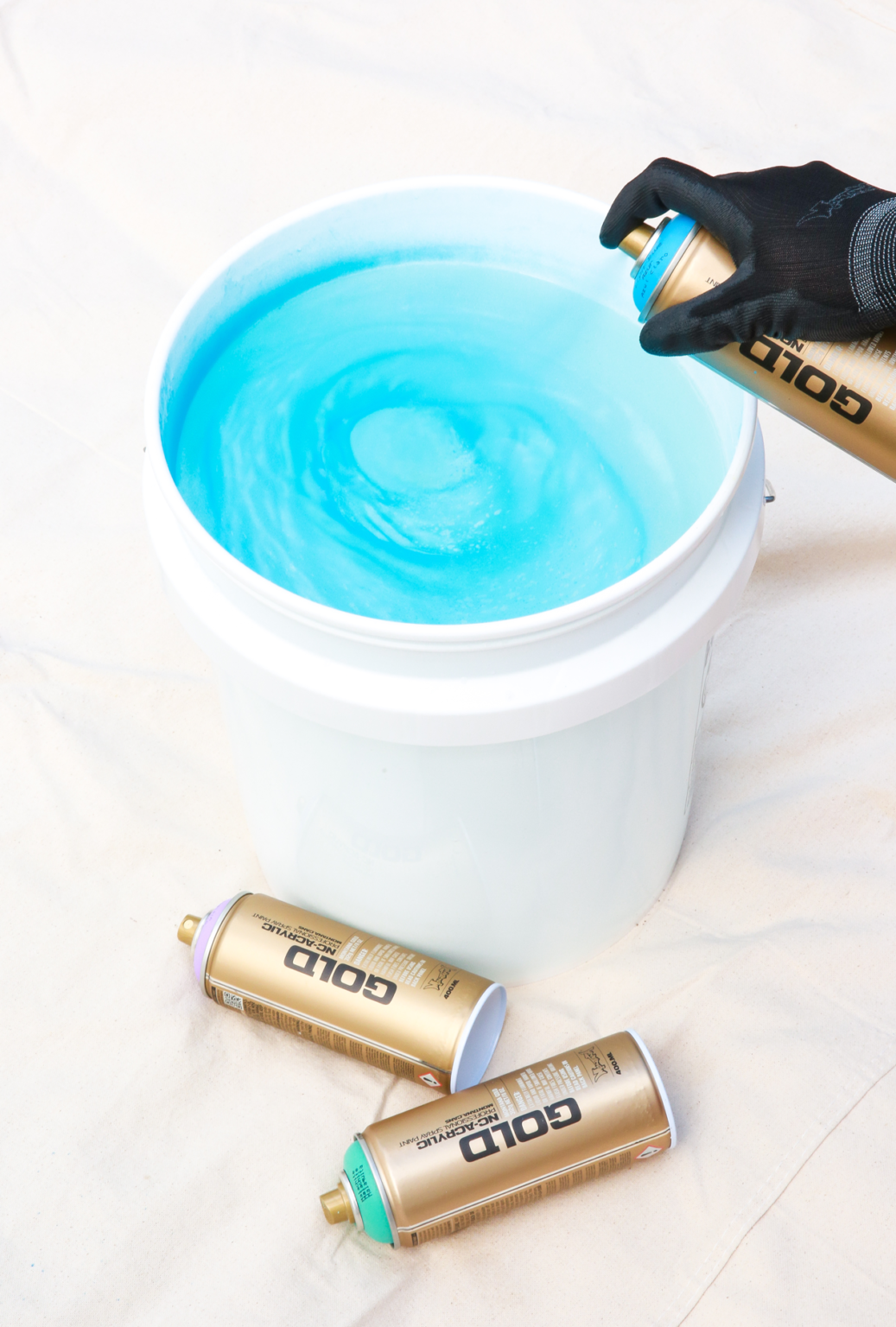 How to marble with Spray Paint Organic effects with nothing more than